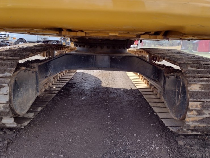 97-caterpillar-312b-image-42