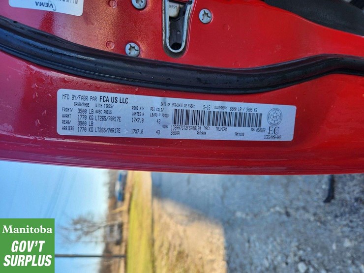 2015-dodge-1500-image-22