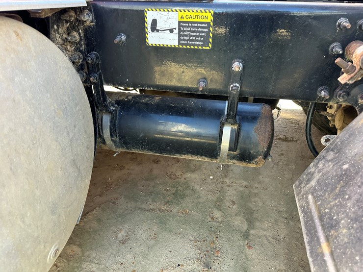 #33708-•-2014-mack-cxu-t/a-daycab-truck-tractor-1m1aw02y3em038036-image-27