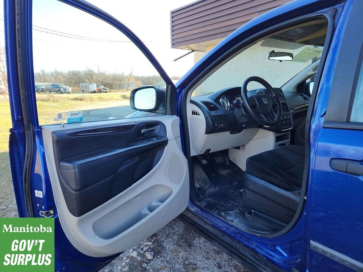 2013-dodge-grand-caravan-image-9