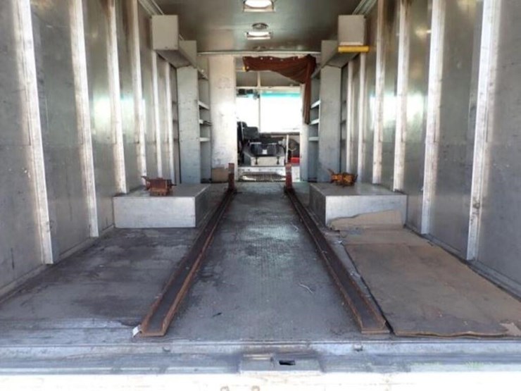 2013-freightliner-mt55-image-46