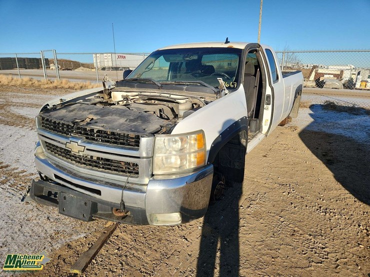 2008-chevrolet-silverado-2500hd-image-1