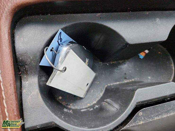 2018-chevrolet-tahoe-ltz-image-11