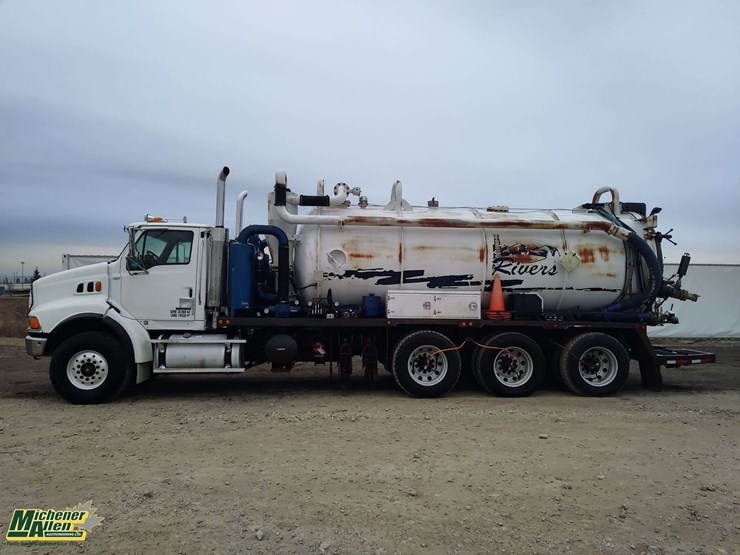 2005-sterling-lt9500-image-10