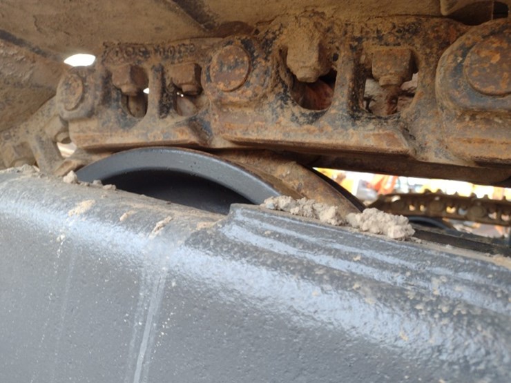 7-volvo-ec160c-image-28