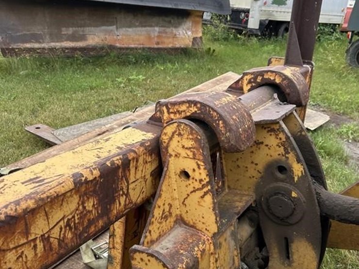 2004-caterpillar-938g-image-50