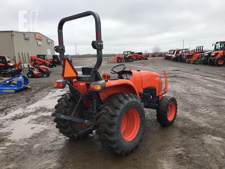 2020-kubota-l2501-image-6