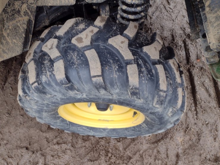 john-deere-gator-image-14