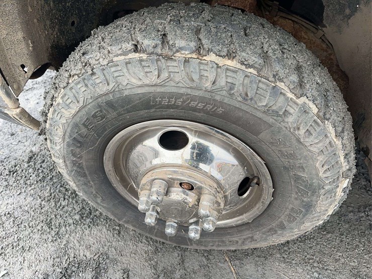 2006-chevrolet-3500-image-11