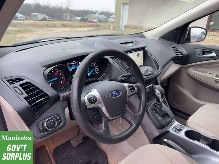 2016-ford-escape-image-18