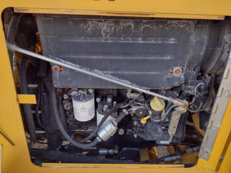 2005-vermeer-v4150a-image-27