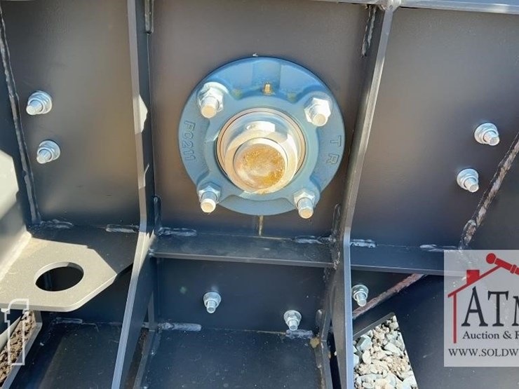 new-wig-material-crusher---skidsteer-attachment-image-4