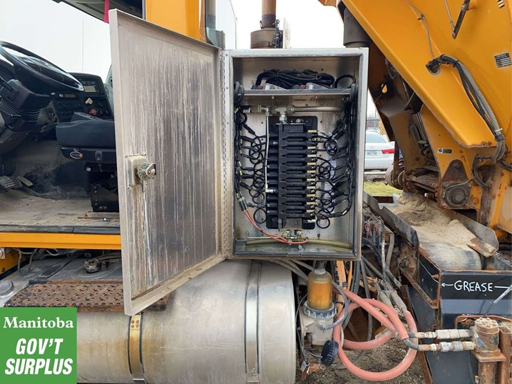 2009-international-workstar-7600-image-53