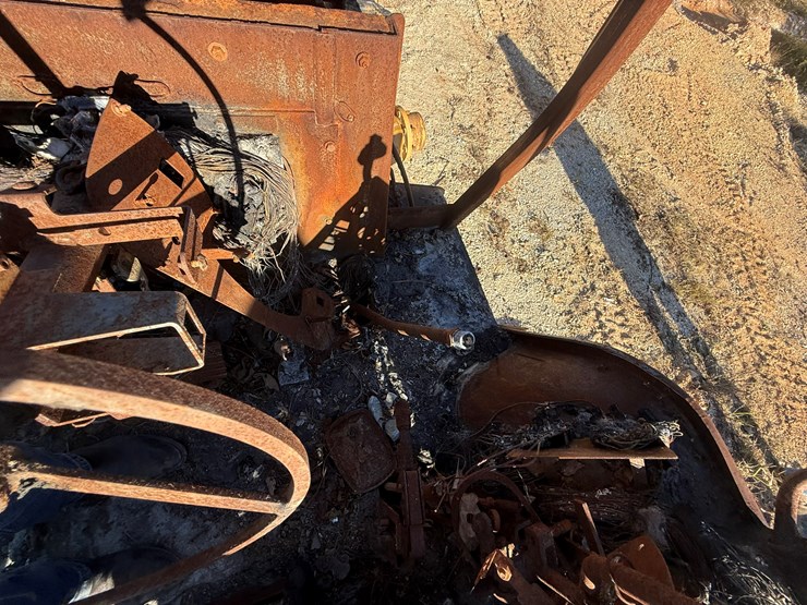 caterpillar-420d-image-98