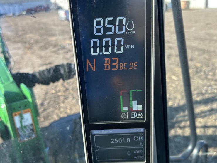 2021-john-deere-6175m-image-73