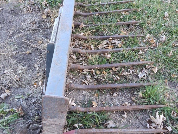 quick-attach-manure-fork,-72''-image-3