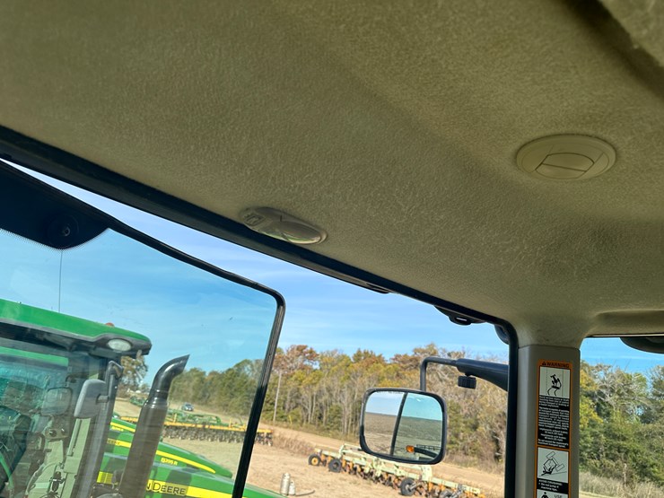 2013-john-deere-8285r-image-60