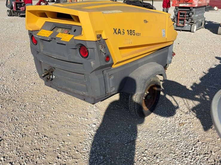 2015-atlas-copco-xas185-image-4