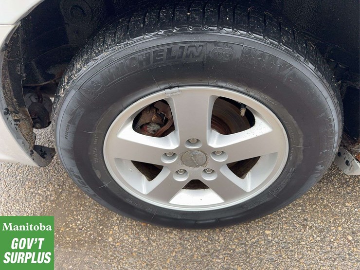 2012-dodge-grand-caravan-sxt-image-12