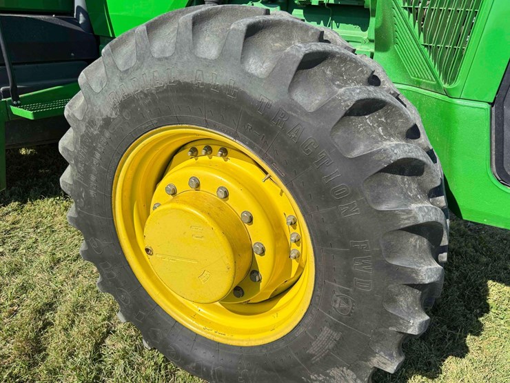 1999-john-deere-8100-image-6