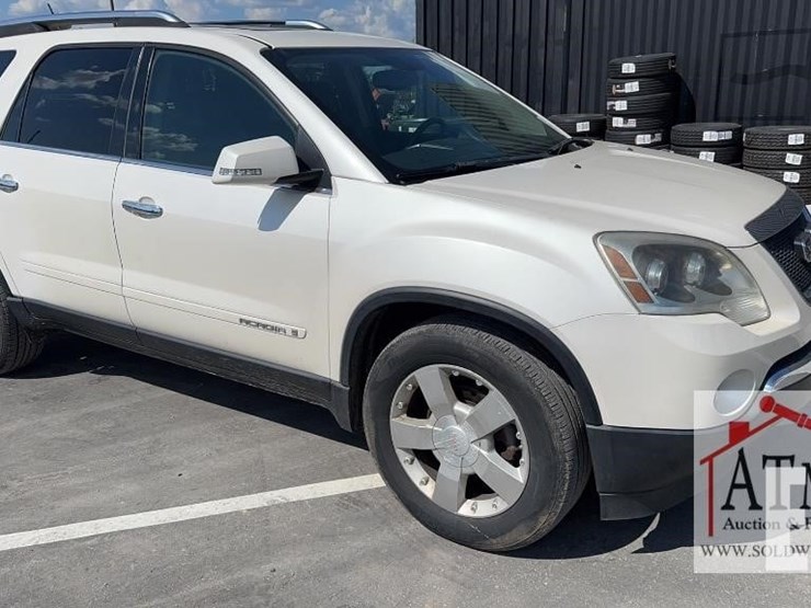 2008-gmc-acadia-slt-image-1