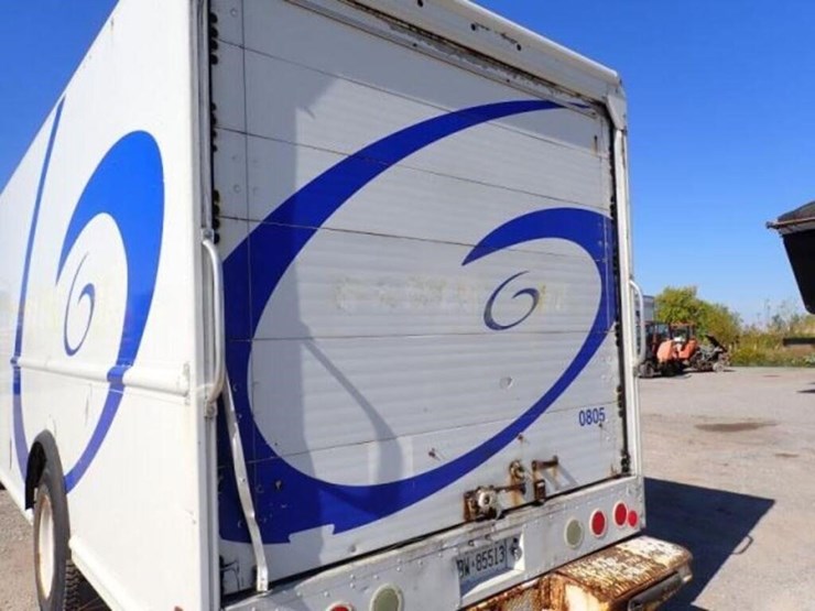 2008-freightliner-mt55-image-42