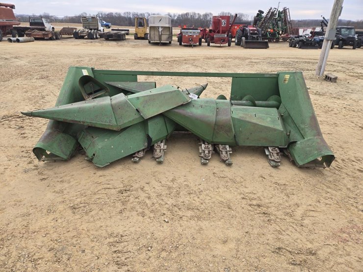 john-deere-444-image-9