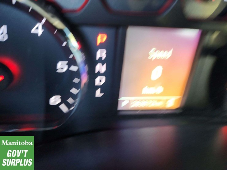 2017-chevrolet-silverado-1500-image-27