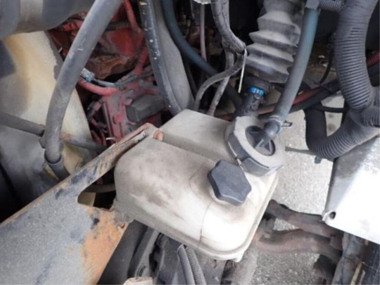 2015-freightliner-mt55-image-53