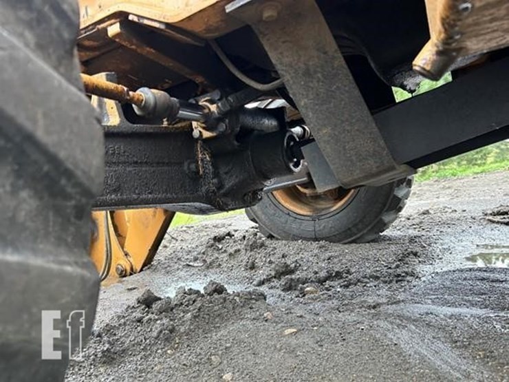 2000-case-570m-xt-image-51