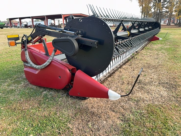 2014-case-ih-30-image-1