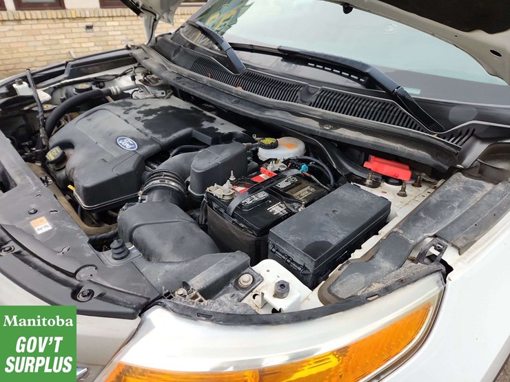 2013-ford-explorer-image-26