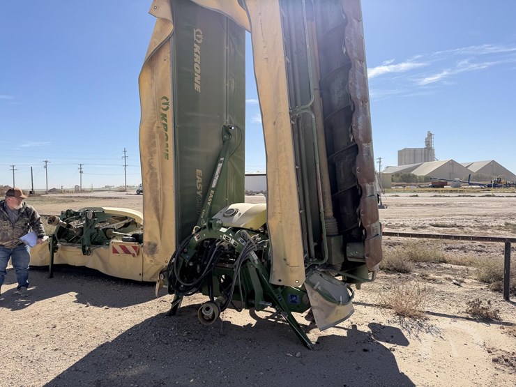 2022-krone-ecb950-collect-image-1