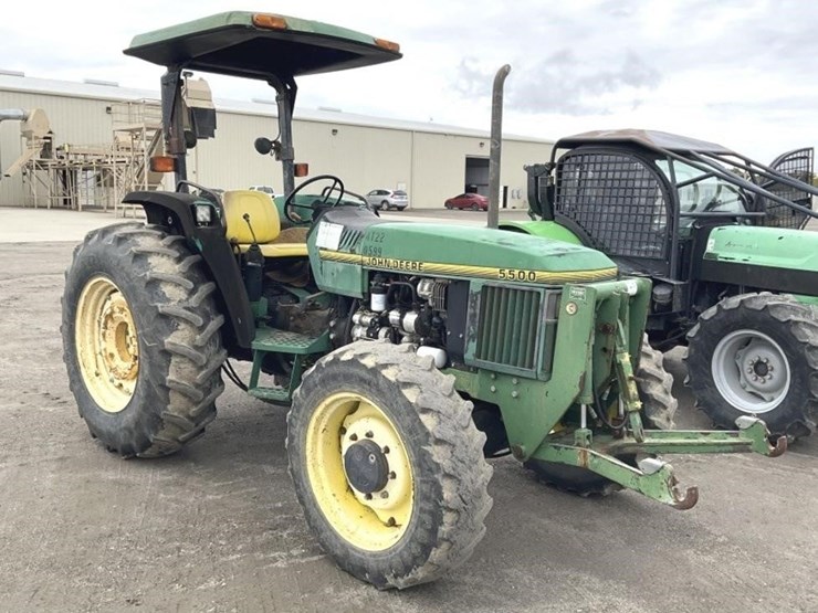 john-deere-5500-image-1