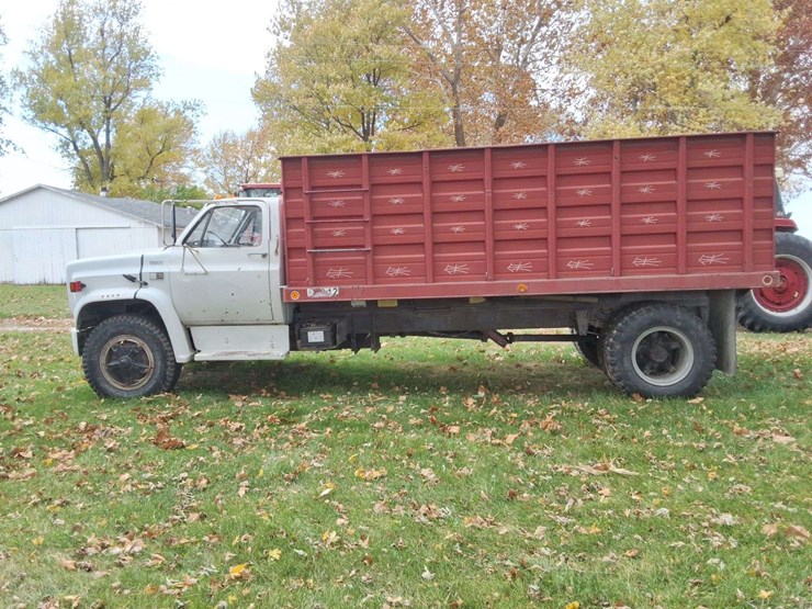 chevrolet-diesel-grain-truck,-5-x-2-speed,-single-axle,-runs,-weak-brakes,-wood-floor,-16ft-bed,-vin--1gbl7dig7bv106791-image-1