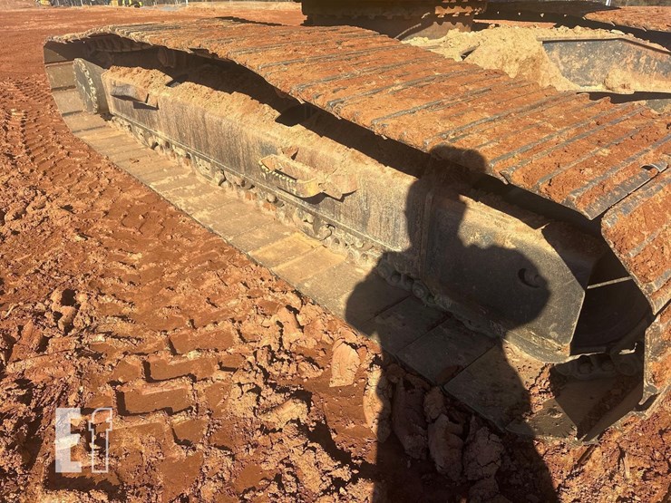 2014-komatsu-pc240-lc-10-image-11