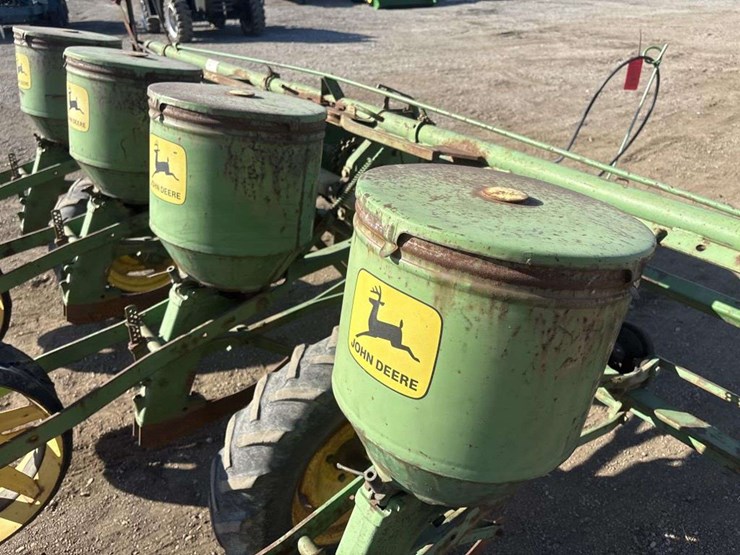 john-deere-1240-image-8