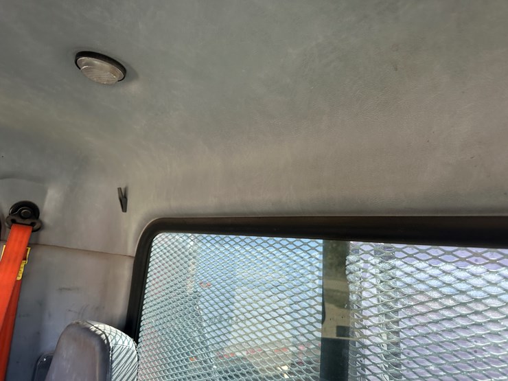 #33708-•-2014-mack-cxu-t/a-daycab-truck-tractor-1m1aw02y3em038036-image-79