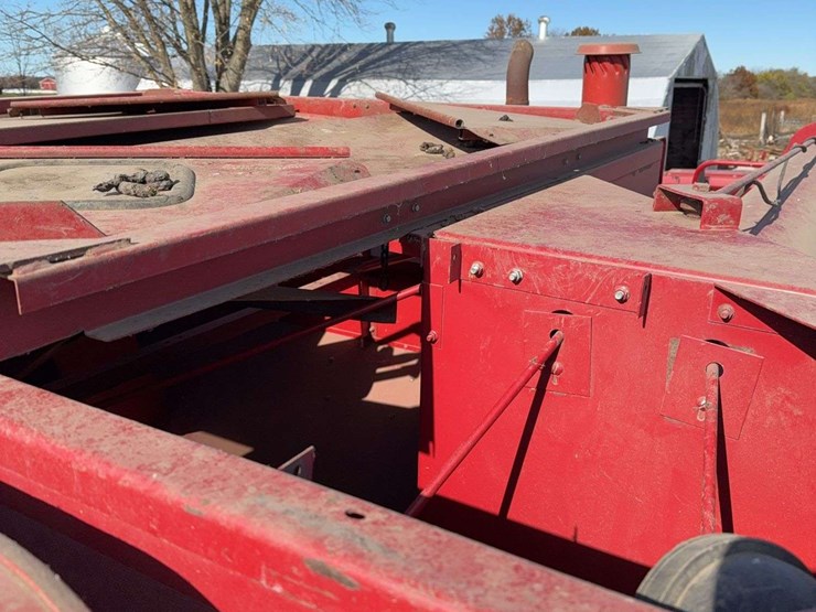 1994-case-ih-1688-image-12