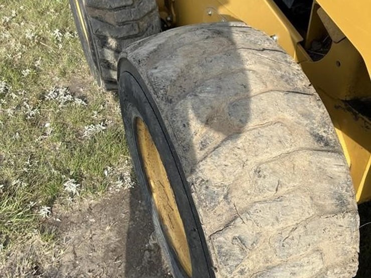 2019-caterpillar-262d3-image-20