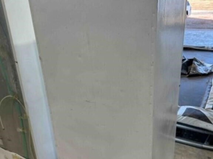 frigidaire-freezer--powers-on-image-6