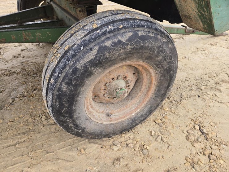 john-deere-122-image-13