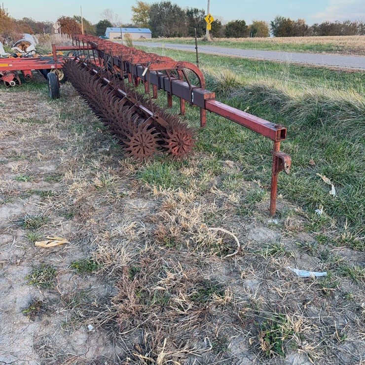 International 25ft Double Rotary Hoe Frame, pull type, or 3pt.