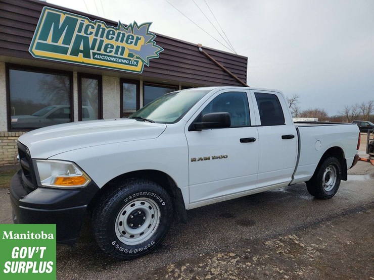 2012-dodge-1500-image-1