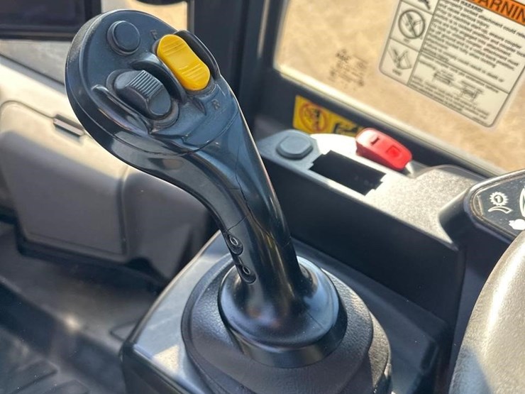 2018-komatsu-wa320-8-image-34