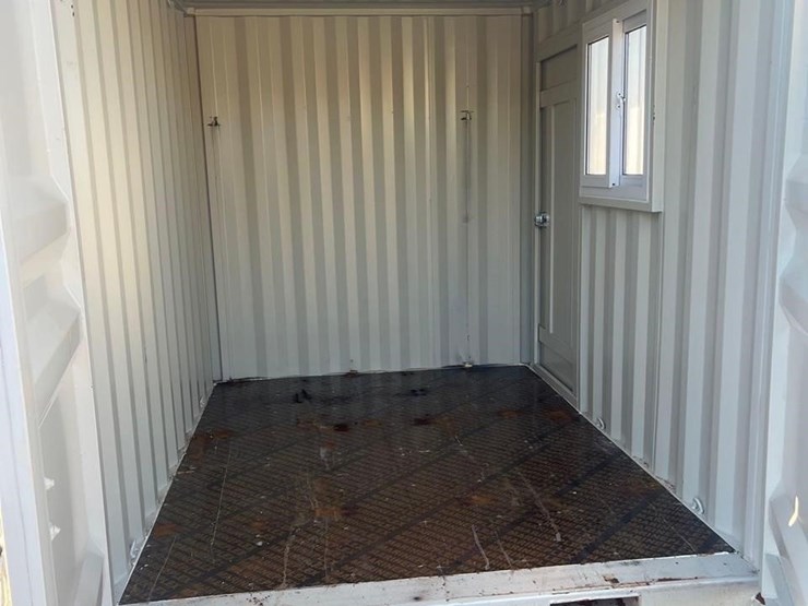 future-7.5-ft-container-image-5