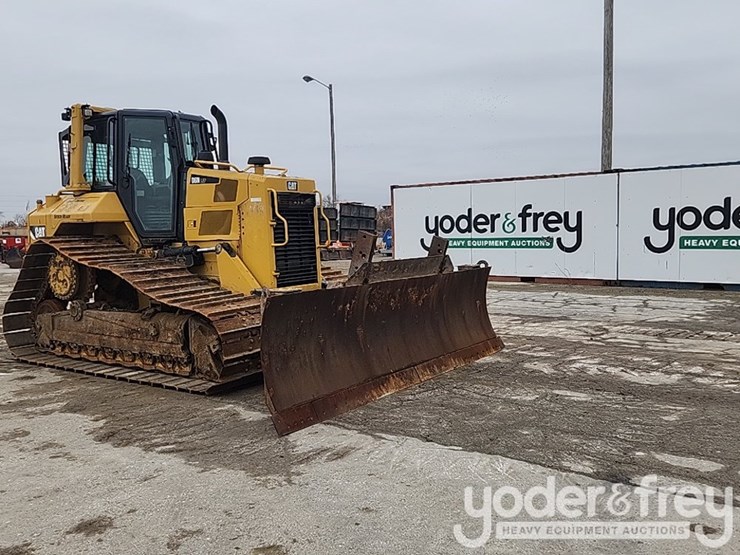 2016-caterpillar-d6n-image-7