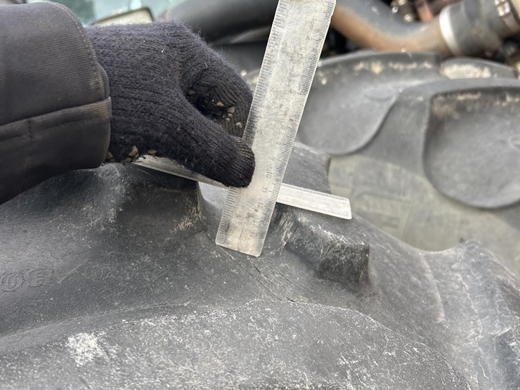 1985-versatile-856-image-40