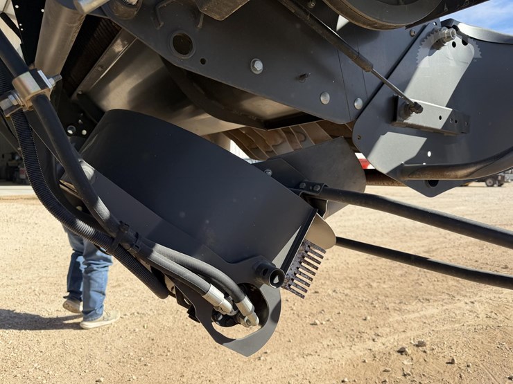 2022-claas-lexion-7500-image-93