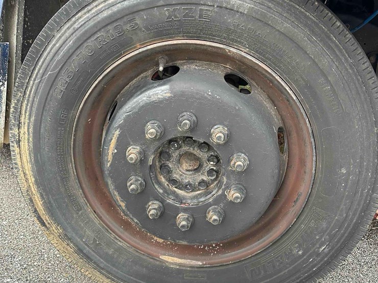 2008-utitimaster-workhorse-step-van-image-4